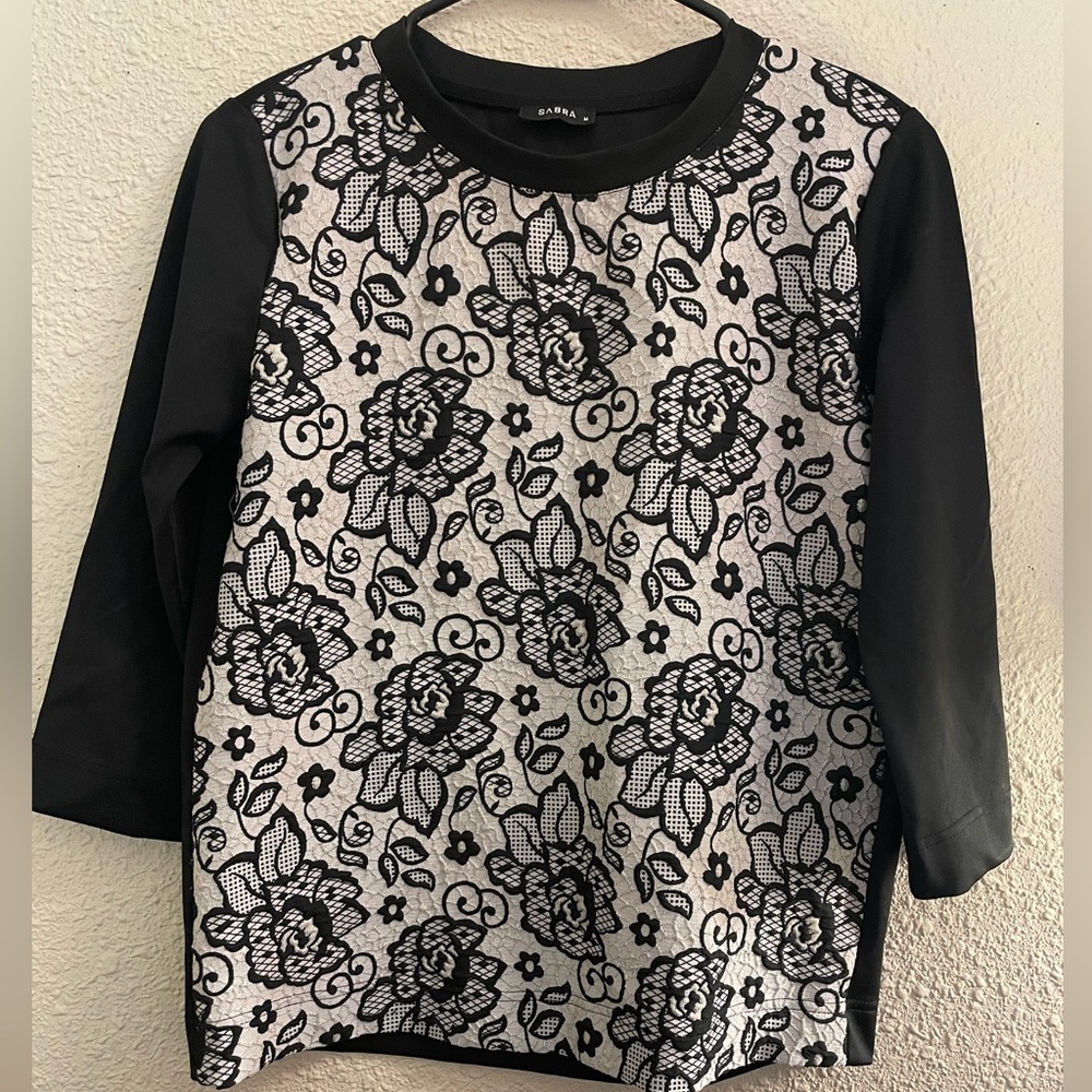 White and black pattern top